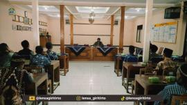 Penyaluran Insentif RT dan RW